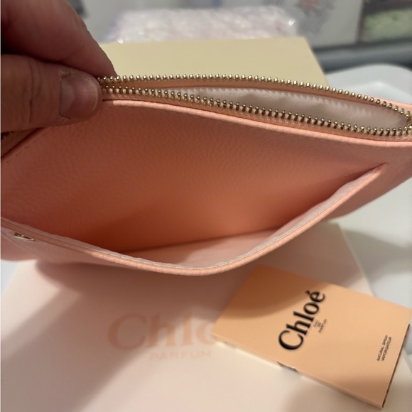 Chloe - Picture 9 of 15